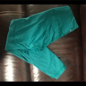 Lululemon wunder under crop high rise sz 8